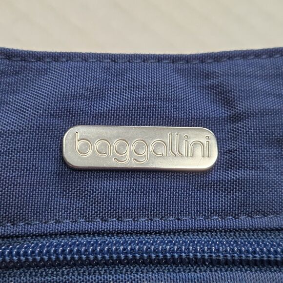 BAGGALLINI Navy Pacific Blue Stripes CROSSBODY SHOULDER BAG Adjustable 14x11" - Picture 3 of 12